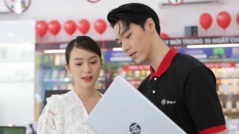 FPT Shop tự tin cung cấp danh mục laptop chính hãng, đa dạng với mức giá tốt nhất đến tay khách hàng