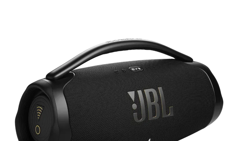 JBL Boombox 3 wifi với giá bán 14.900.000 đồng, được phân phối chính thức bởi Công ty TNHH Phúc Giang