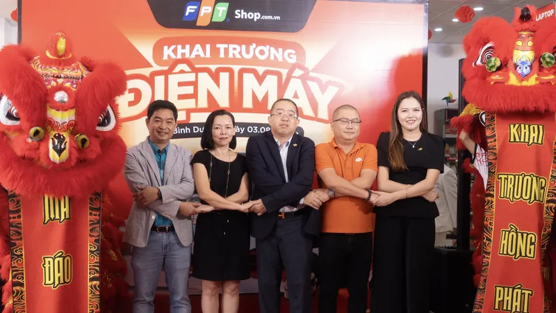 FPT Shop khai trương chuỗi cửa hàng điện máy tại Bình Dương.