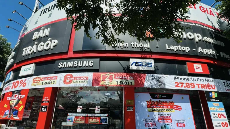 Khách hàng chỉ cần đem điện thoại 2G đến FPT Shop sẽ được áp dụng ưu đãi của chương trình