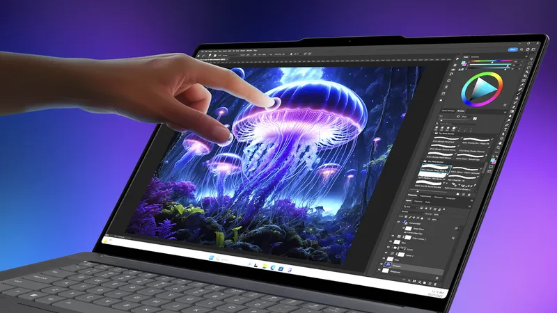 Lenovo ra mắt hàng loạt máy tính AI Yoga và IdeaPad tại Innovation World 2024