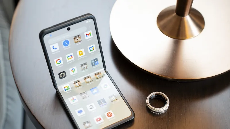 Điện thoại gập hơn 143 triệu đồng của Vertu được ưa chuộng tại Việt Nam