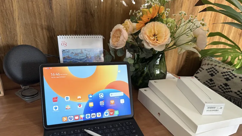 Trọng bộ máy tính bảng HUAWEI MatePad 11.5 mới mang đến sự thoải mái khi sử dụng.