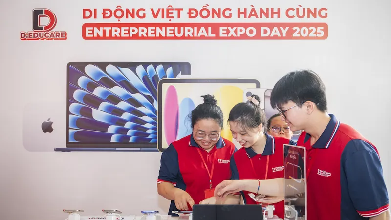 Di Động Việt mang các thiết bị công nghệ đến với sinh viên