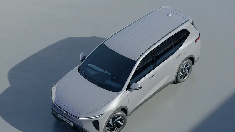 VinFast Limo Green tối giản nhưng không kém phần mạnh mẽ
