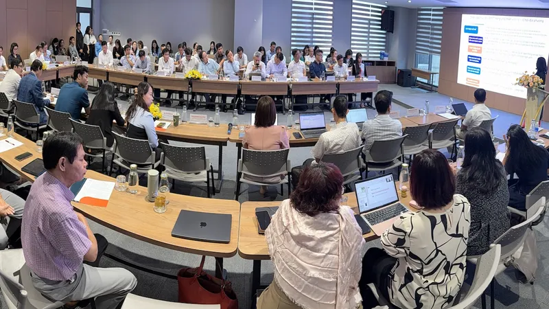 Tọa đàm “Chính sách thúc đẩy khoa học, công nghệ, đổi mới sáng tạo và chuyển đổi số ở các địa phương nhằm triển khai Nghị quyết 57 do Đại học Kinh tế TPHCM tổ chức.