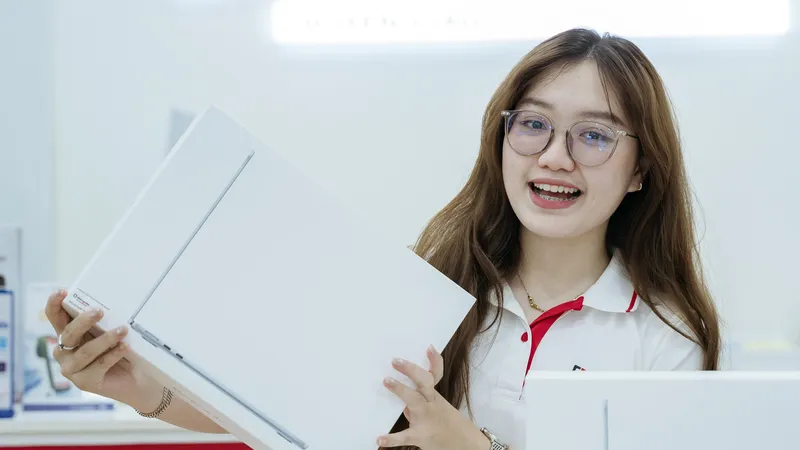 MacBook Air M4 với sức mạnh nhờ chíp M4 của Apple