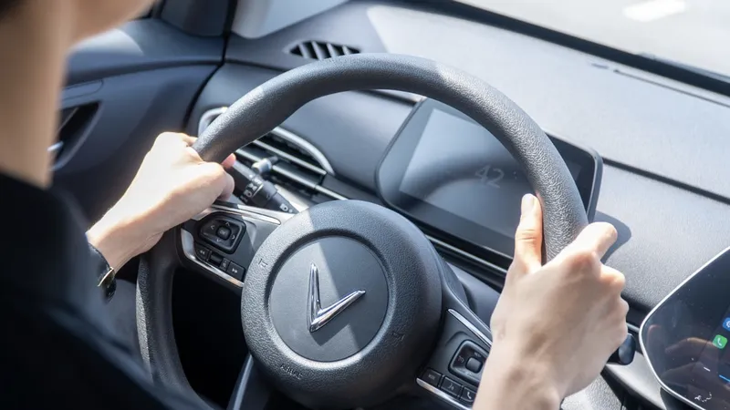 VinFast đang áp dụng mô hình giá trọn gói “xe kèm pin” cùng mức điều chỉnh giảm