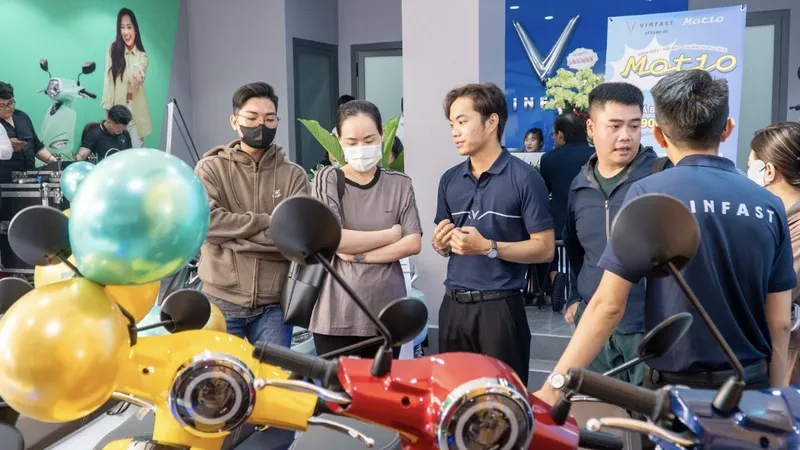 Tại VFXanh không chỉ được tư vấn mà còn được chăm sóc kỹ thuật và dịch vụ bảo dưỡng chuyên nghiệp.