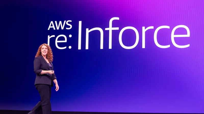 AWS đang giúp khách hàng xây dựng vị thế bảo mật mạnh mẽ hơn
