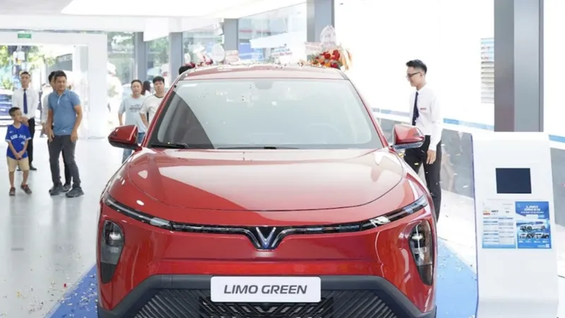 Trong đợt bàn giao đầu tiên vào tháng 8, VinFast Limo Green ghi nhận nhiều phản hồi tích cực từ tài xế công nghệ lẫn doanh nghiệp vận tải