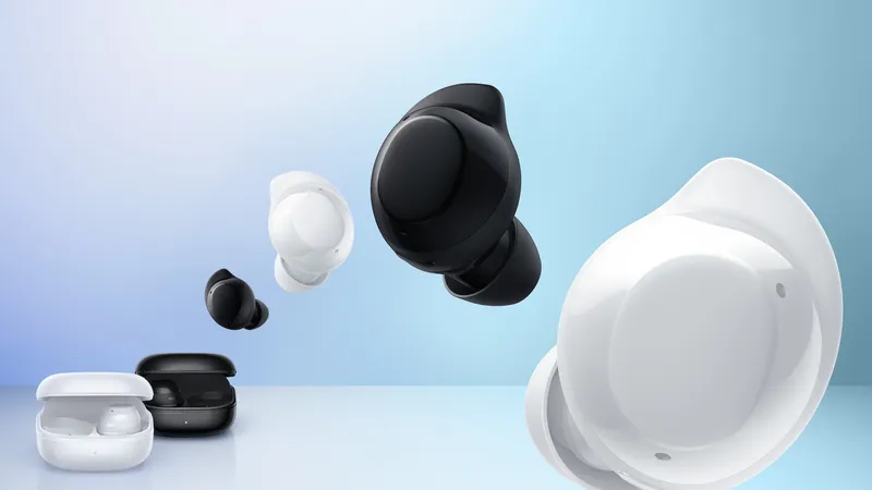 Galaxy Buds Core với hai lựa chọn màu sắc là đen và trắng