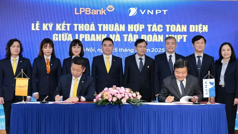 Đại diện tập đoàn VNPT và LPBank ký kết hợp tác