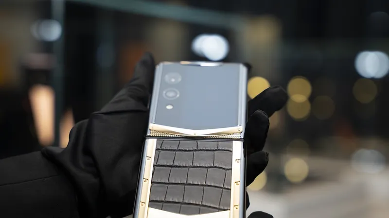 Vertu Quantum Flip