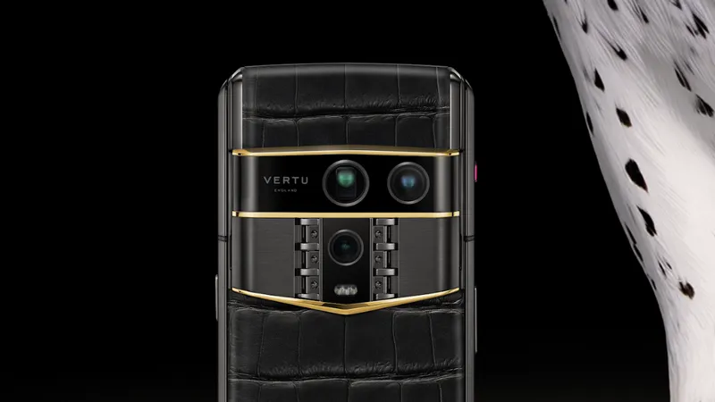 Vertu Agent Q với chế tác độc đáo