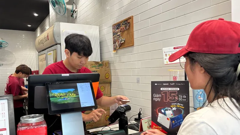 Các chủ thẻ NAPAS và Mastercard sẽ được hưởng các ưu đãi trong chương trình này.