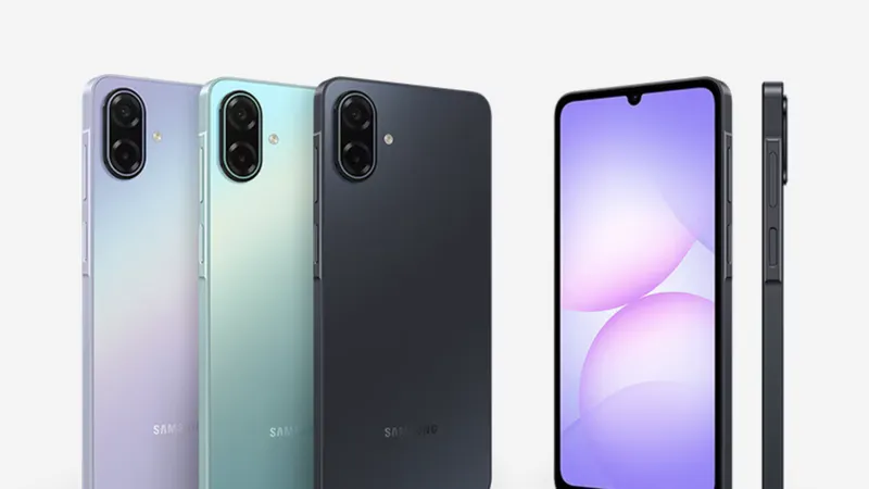 Samsung Galaxy A07 5G với ba màu: Đen Bóng Đêm, Xanh Ngọc Bích và Tím Ngân Hà