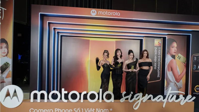 Motorola ra mắt sản phẩm mới với không gian ấn tượng