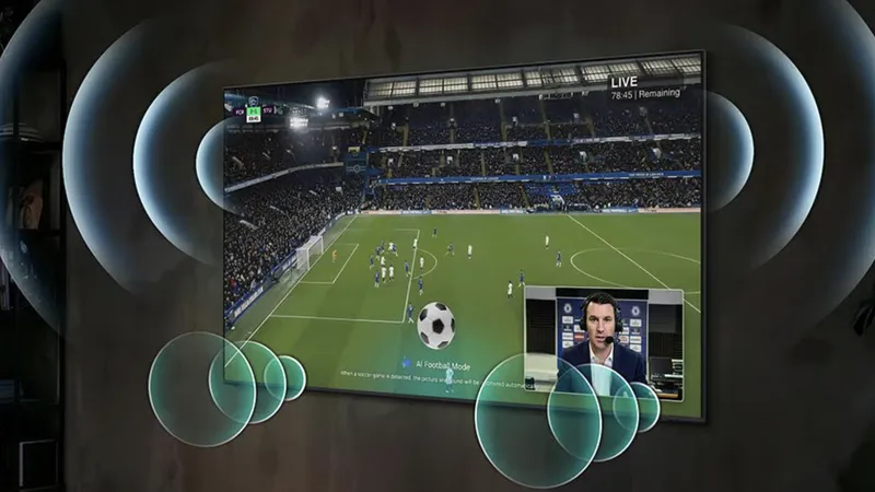 Với TV Samsung mới, Chế độ Bóng đá AI Pro mang đến trải nghiệm theo dõi trận đấu sống động hơn khi tự động nhận diện các tình huống trên sân...
