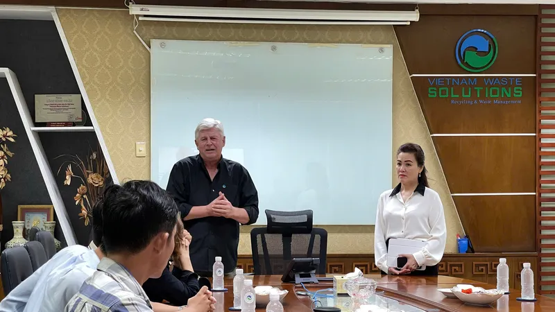 Công ty VWS gây bất ngờ cho đoàn doanh nhân quốc tế