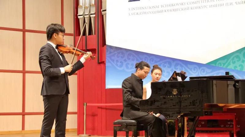  “Thần đồng” violin Việt Nam đứng Top 8 cuộc thi Tchaikovsky