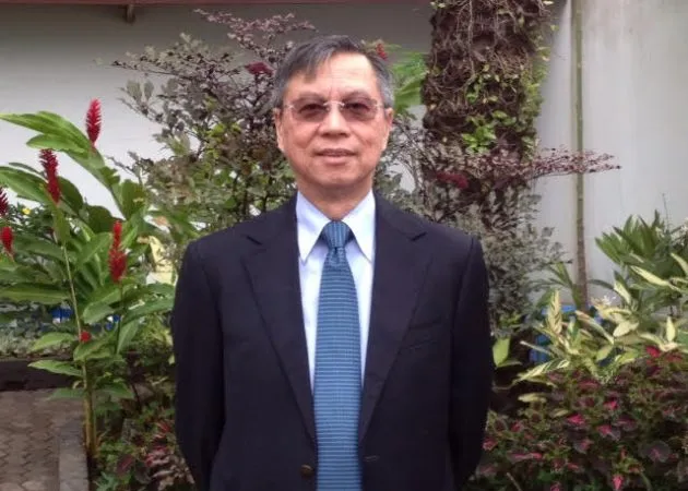Tiến sĩ Hubert Petit