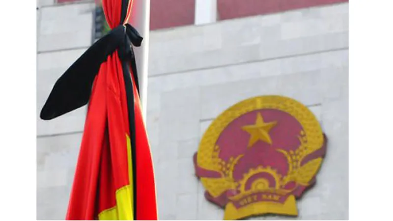 Dừng các chương trình vui chơi, giải trí trong thời gian quốc tang