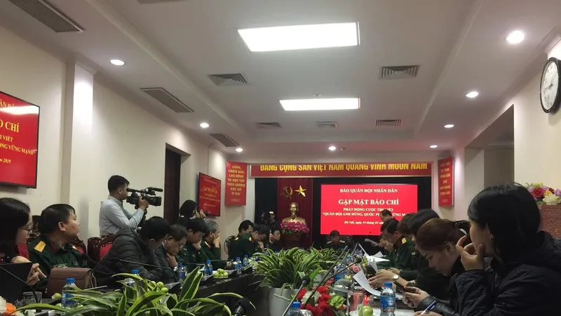 Quang cảnh buổi họp báo
