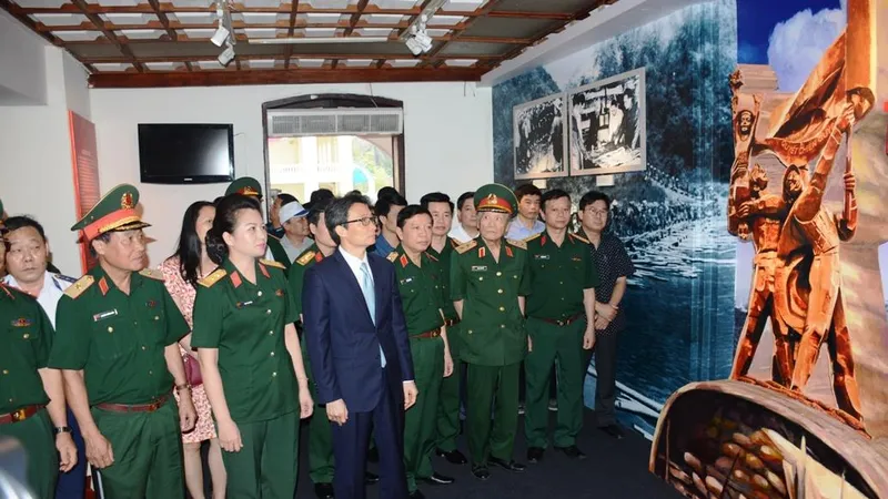 Thắp sáng tinh thần cống hiến, hy sinh của dân công hỏa tuyến