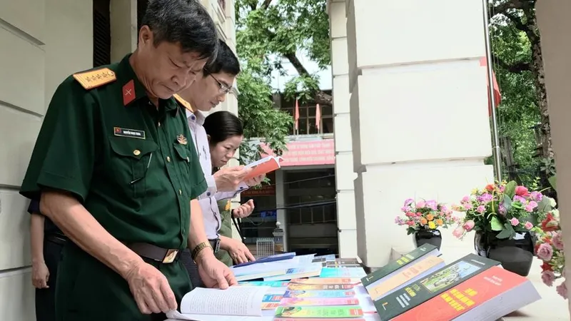150 tác phẩm tham dự cuộc thi “Những tấm gương bình dị mà cao quý” 