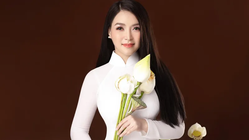 Ngỡ ngàng với “Bài ca hy vọng” giữa Mù Căng Chải bạt ngàn tươi xanh