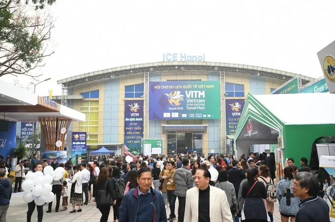 Chào bán hơn 100 ngàn vé máy bay giá rẻ tại Hội chợ Du lịch quốc tế Việt Nam 2020