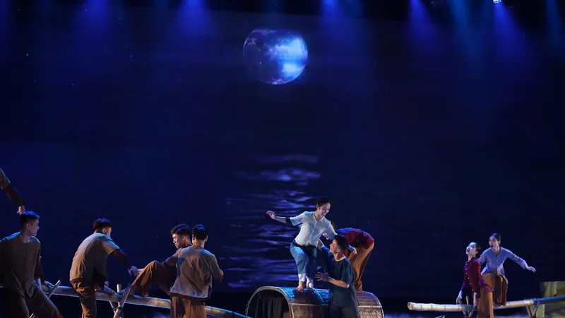 Chương trình nghệ thuật “Miền Trung trong tôi” quyên góp 140 triệu đồng ủng hộ người dân vùng lũ