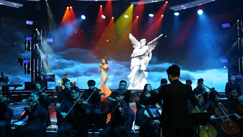 Dàn sao khủng Bắc Nam hội ngộ trong tiệc âm nhạc “Chào 2021“