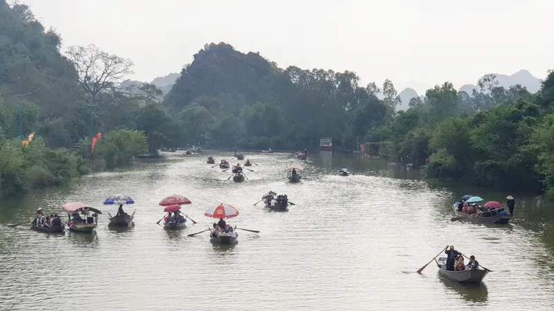 Chùa Hương không tổ chức khai hội, không đón du khách vì dịch Covid-19