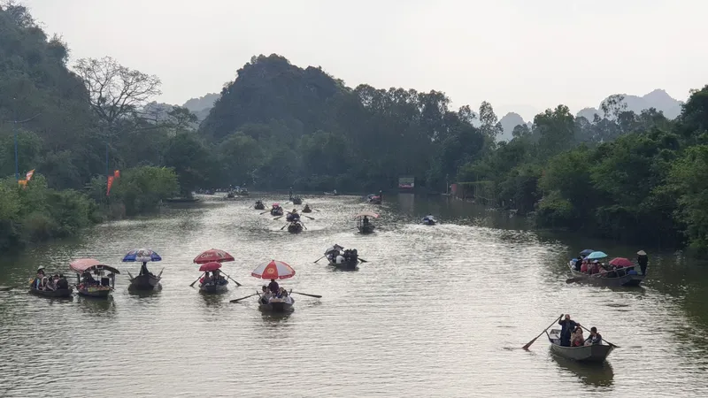 Chùa Hương công bố phương án an toàn đón du khách từ 13-3 
