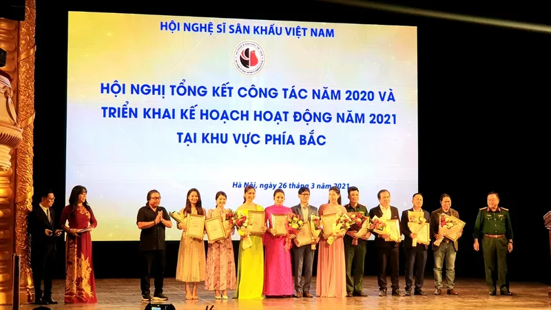 Vở kịch Đêm trắng được trao giải Vở diễn xuất sắc nhất năm 2020