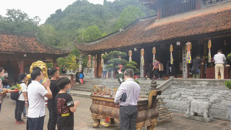  Yêu cầu các chùa, cơ sở tự viện tạm dừng mọi hoạt động tôn giáo tập trung đông người