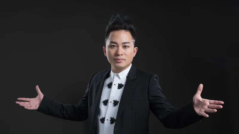 Ca sĩ Tùng Dương
