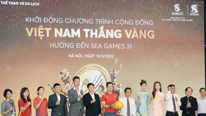 Hoa hậu Đỗ Thị Hà, Đỗ Mỹ Linh hào hứng ủng hộ chương trình “Việt Nam thắng vàng”