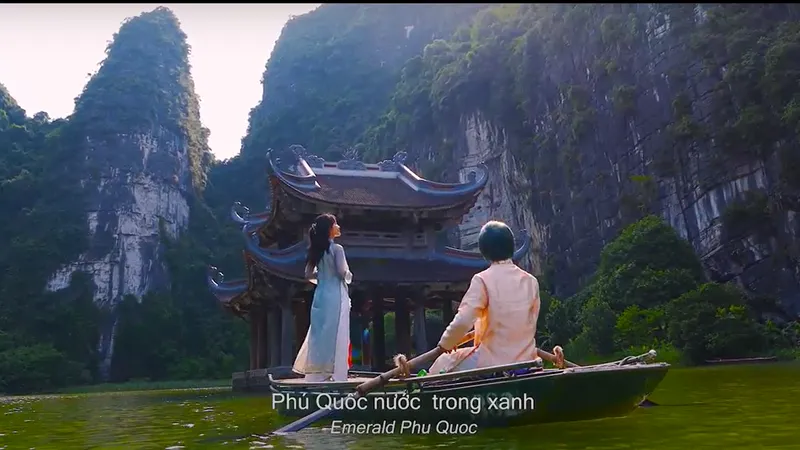 Ca sĩ Hàn Quốc qua 19 tỉnh, thành Việt Nam để thực hiện MV ca nhạc