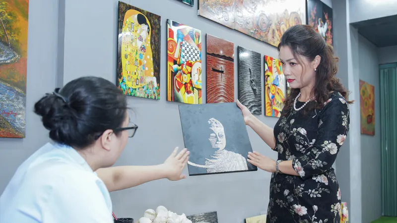 Truyền lửa cho cộng đồng với nghệ thuật sơn mài