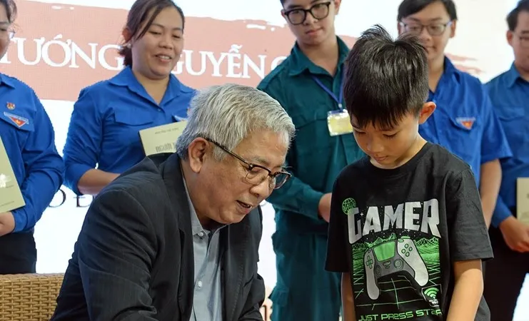 Tác giả cuốn sách "Người thầy" sẽ giao lưu cùng bạn đọc tại Thư viện Quốc gia Hà Nội