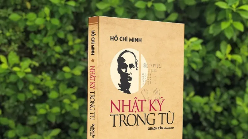 Cuốn sách "Nhật ký trong tù"- bản dịch của nhà thơ Quách Tấn