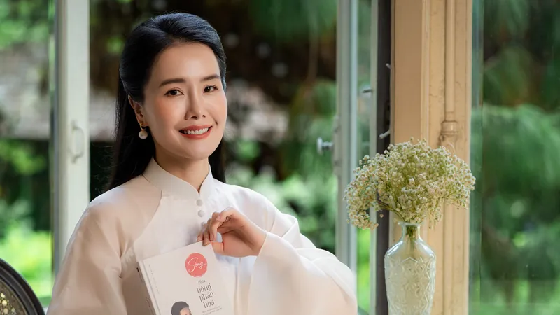 Tác giả Ruby Nguyen- tên thật là Lê Thị Hồng Ngọc, một nhà giáo dục, diễn giả truyền cảm hứng