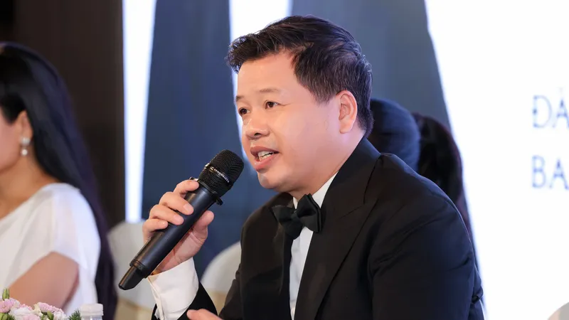 Việt Hoàn, Trọng Tấn không hát trong liveshow kỷ niệm 30 năm ca hát của Đăng Dương 