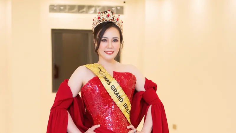Hoa hậu Phan Kim Oanh tiếp tục được giữ vương miện