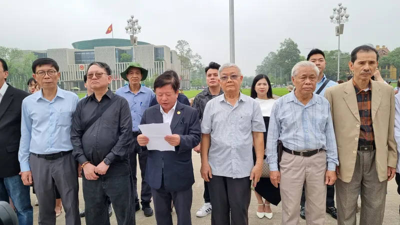 Lễ xuất quân hành hương về nguồn “Qua miền Tây Bắc - Về với Điện Biên”