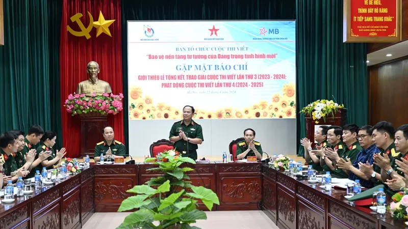 Khởi động cuộc thi viết Bảo vệ nền tảng tư tưởng của Đảng trong tình hình mới lần 4