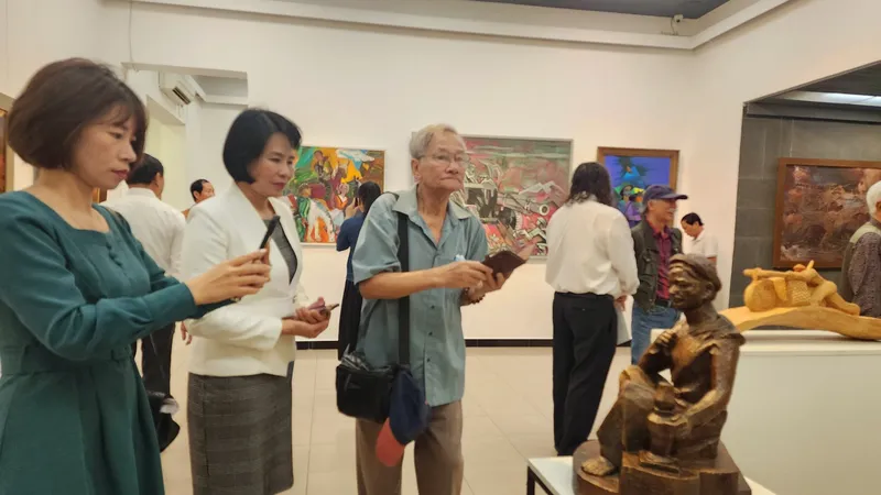 70 tác phẩm tranh, tượng của các họa sĩ, nhà điêu khắc được giới thiệu trong triển lãm